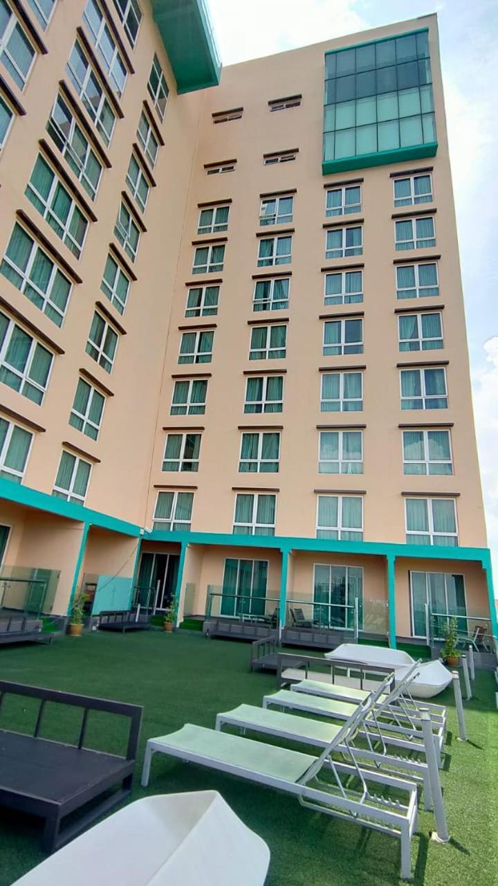 Amerin Hotel Джохор-Бару Екстер'єр фото
