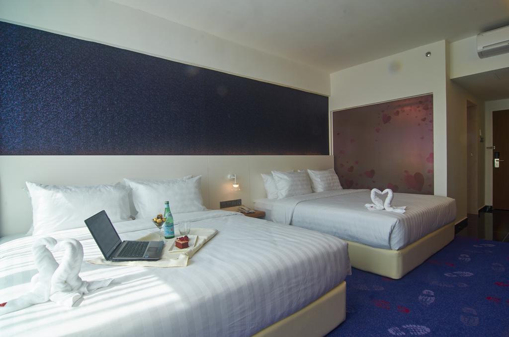Amerin Hotel Джохор-Бару Екстер'єр фото