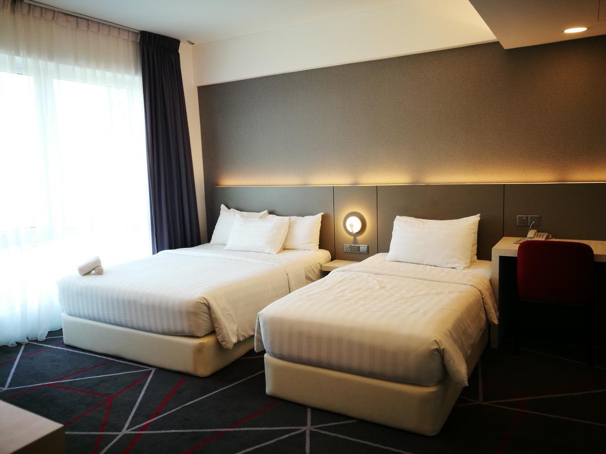 Amerin Hotel Джохор-Бару Екстер'єр фото