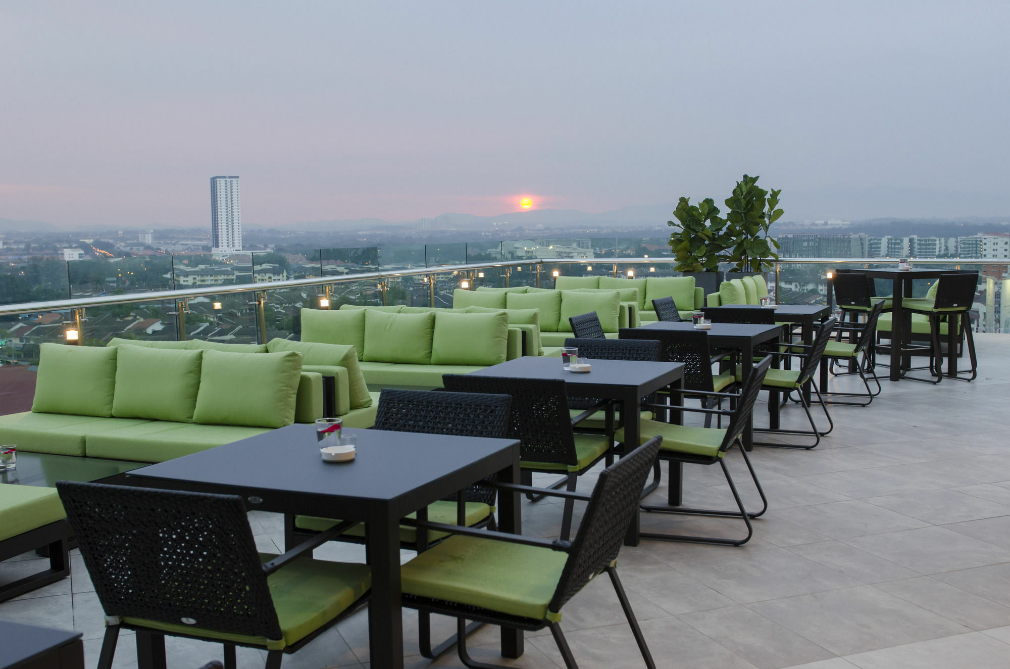 Amerin Hotel Джохор-Бару Екстер'єр фото